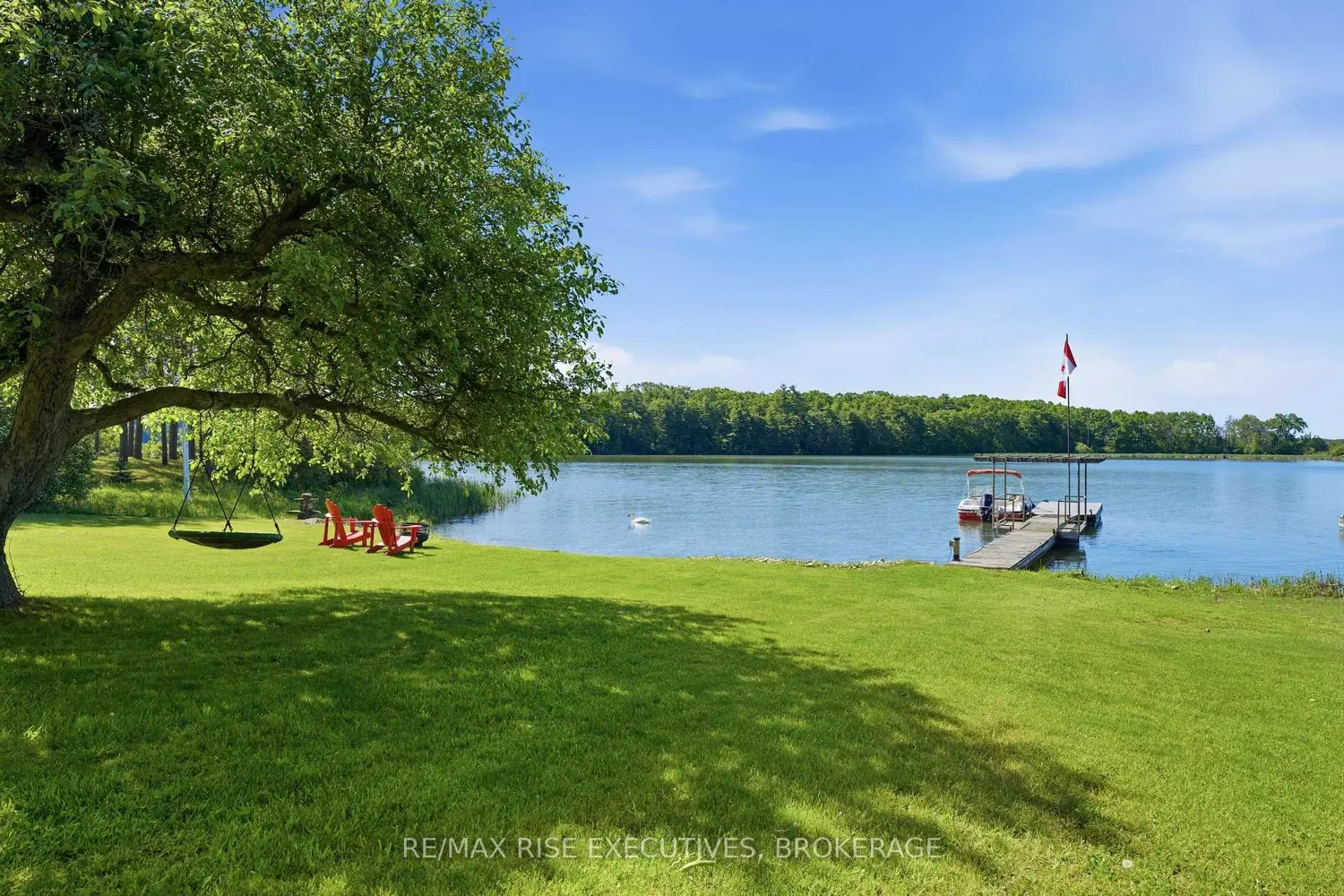 1520 Shore Road photo 2