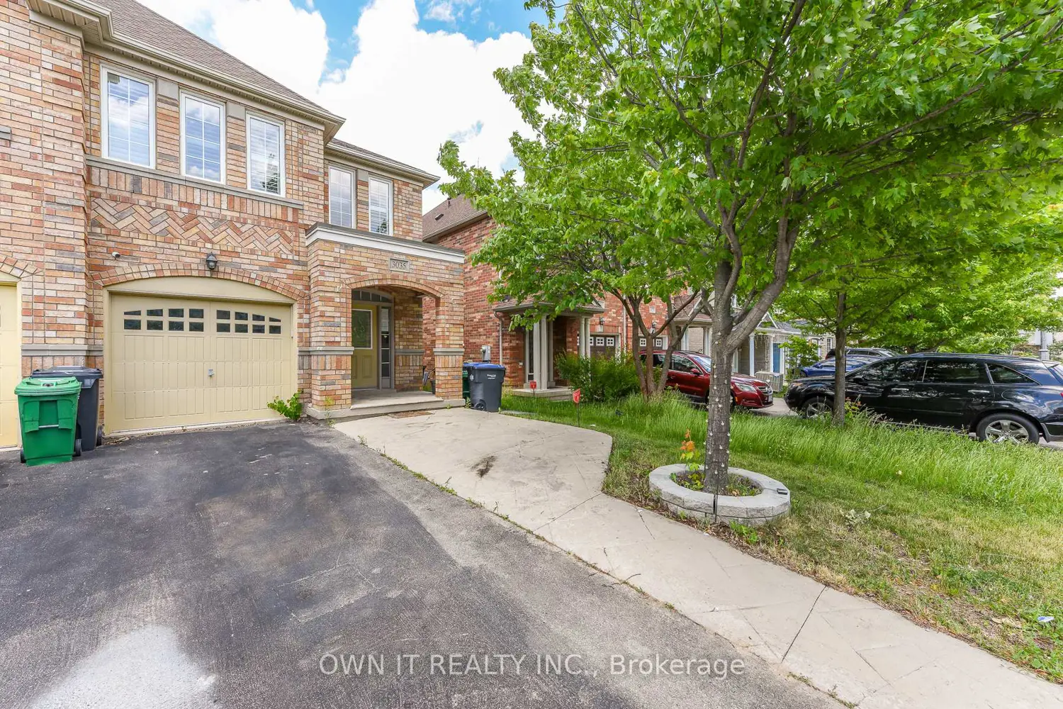 3035 Mission Hill Drive photo 2