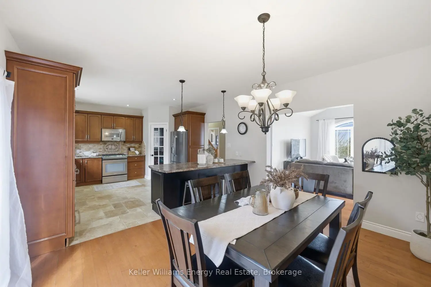 332 Carnegie Beach Road photo 3