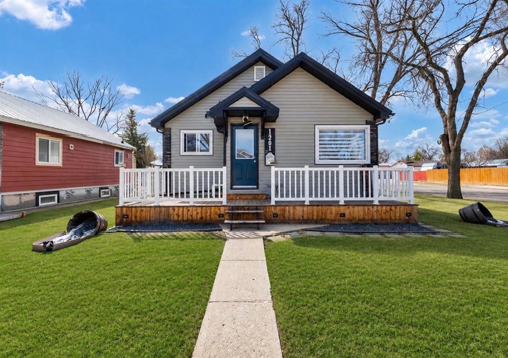1201 Yuill Street SE, Medicine Hat, AB, T1A 0Z5