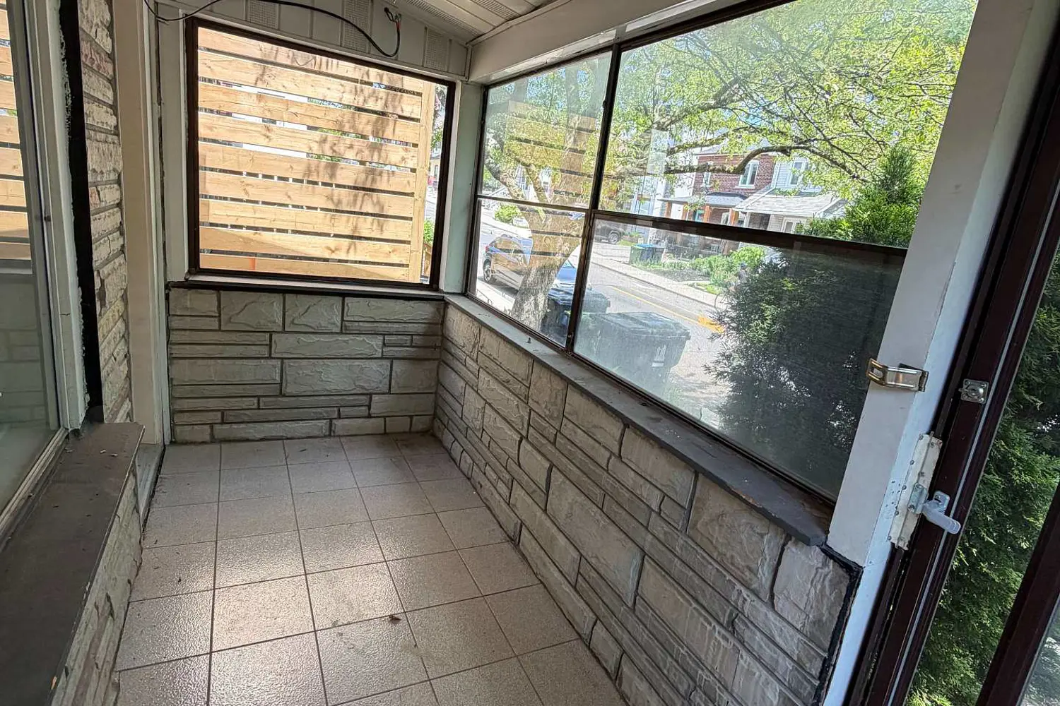 364 Winona Drive photo 2