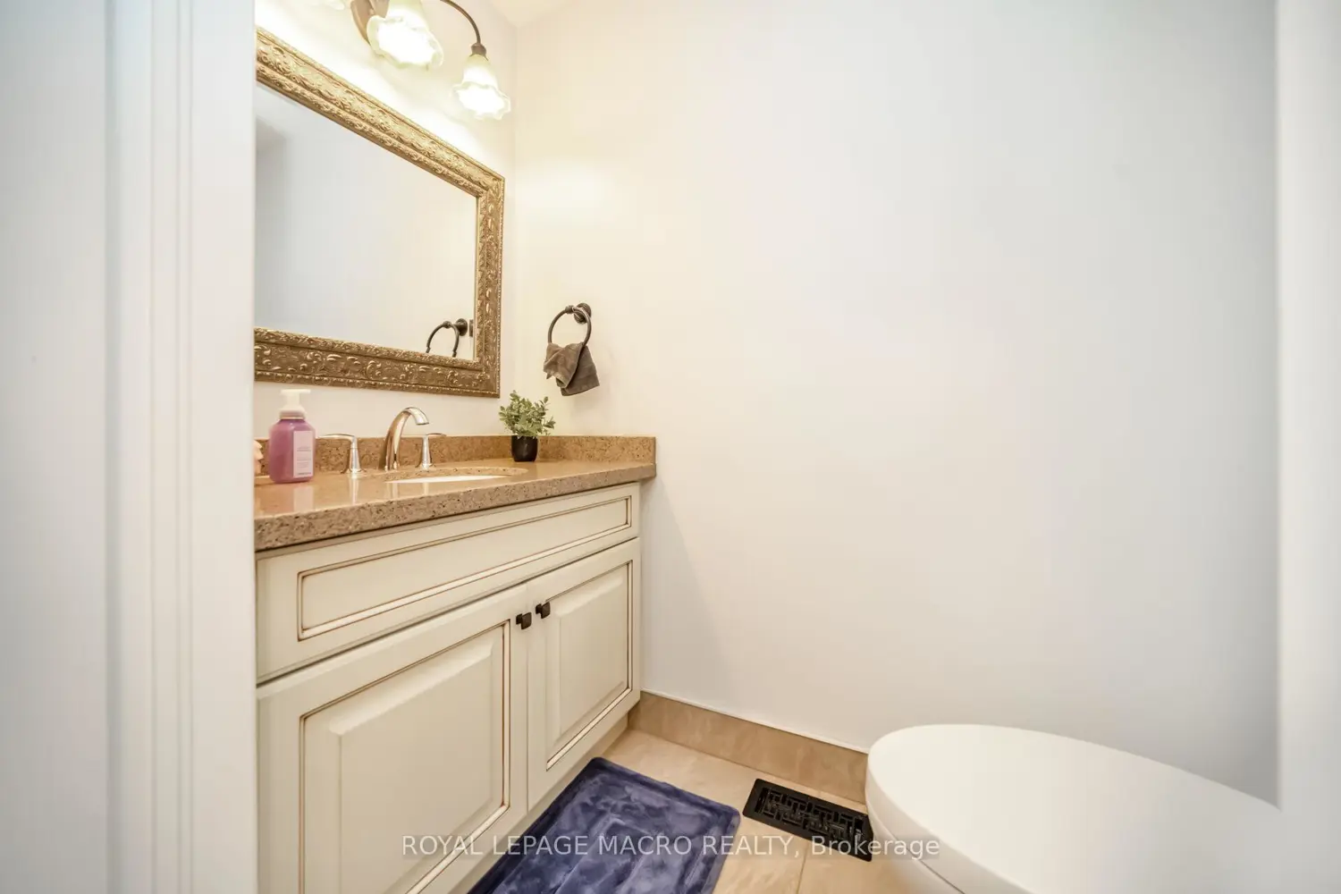 19 Sonata Avenue photo 5