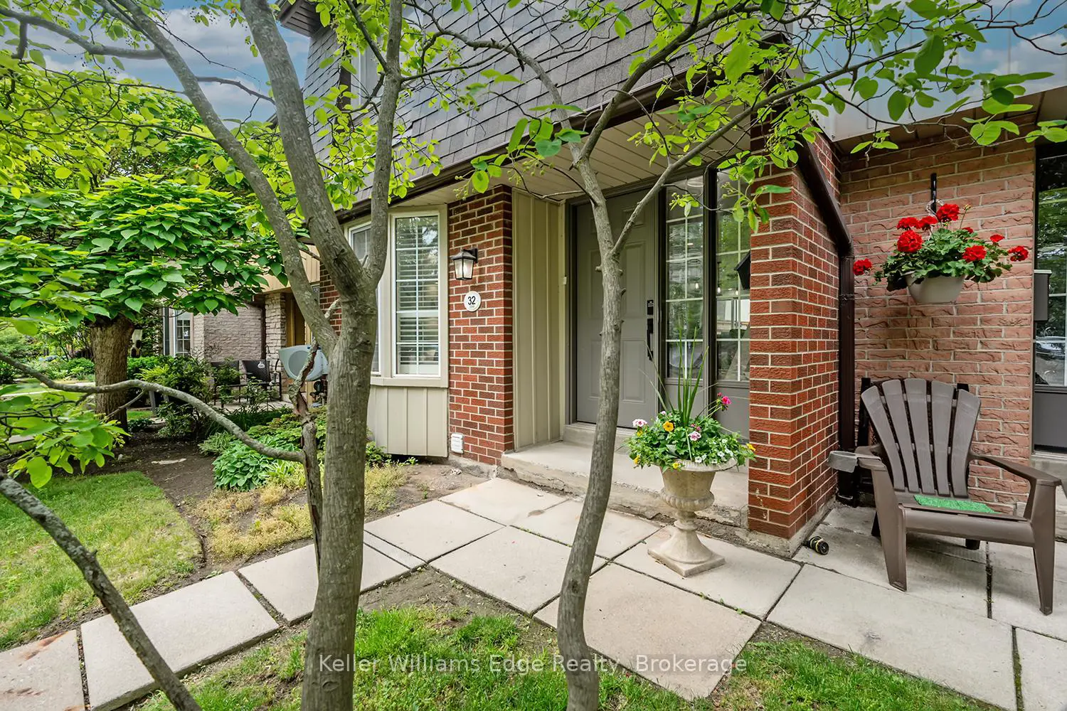 3049 Glencrest Road 32 photo 2