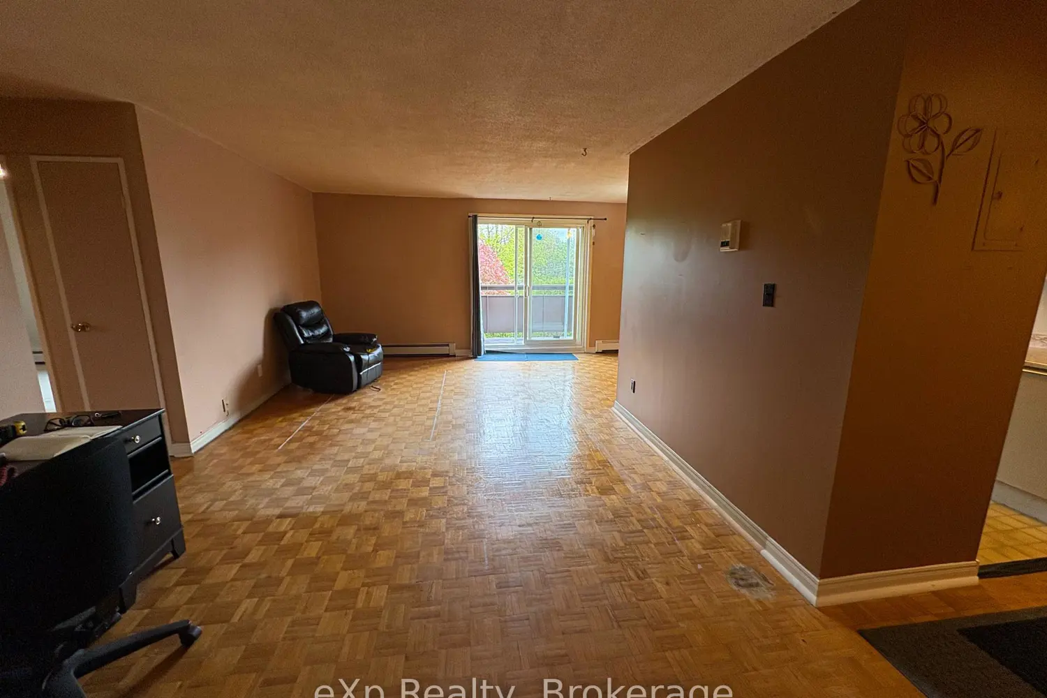 925 10Th Avenue 303 photo 2