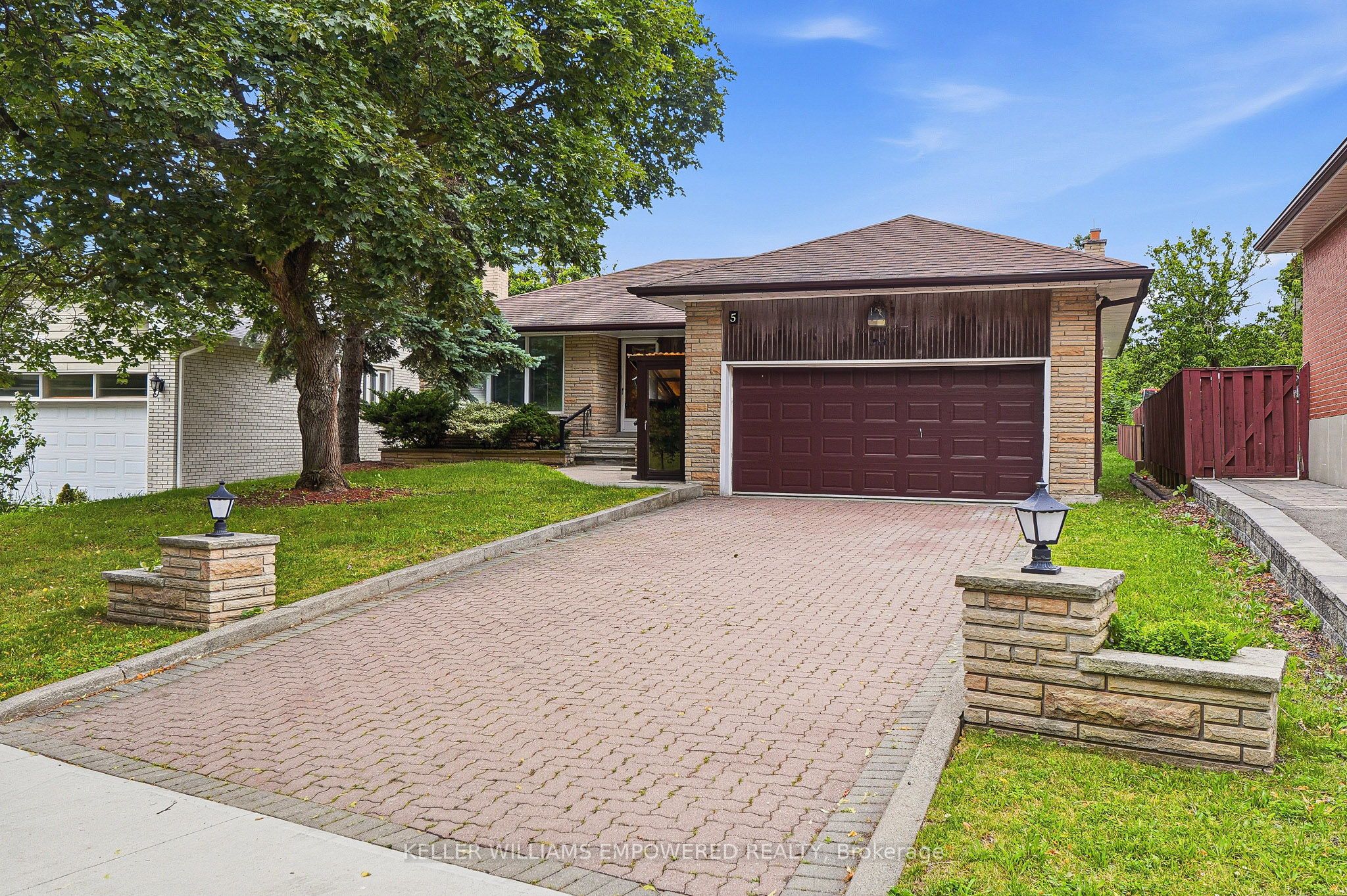 5 Allanhurst Drive, Toronto, ON, M9A 4J4 photo 2