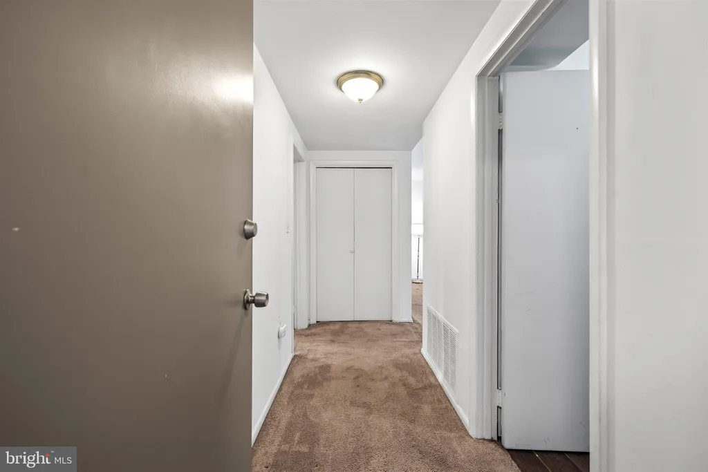 19 Hamill Road Unit 19E, Baltimore, MD 21210 photo 3