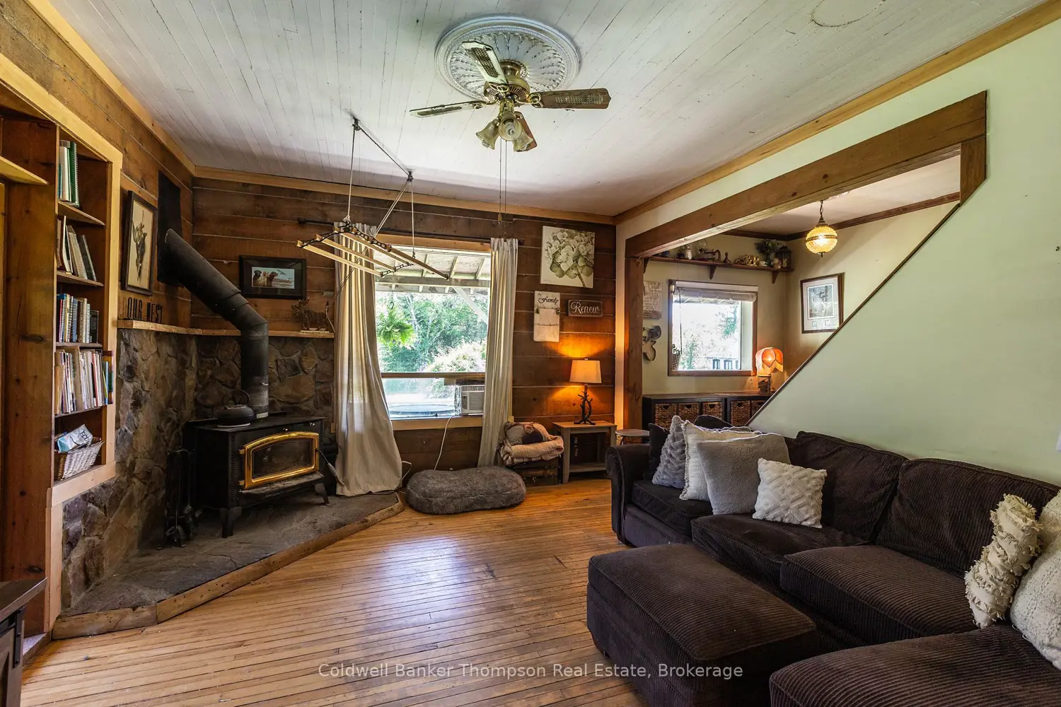 421 Lindgren Road photo 5
