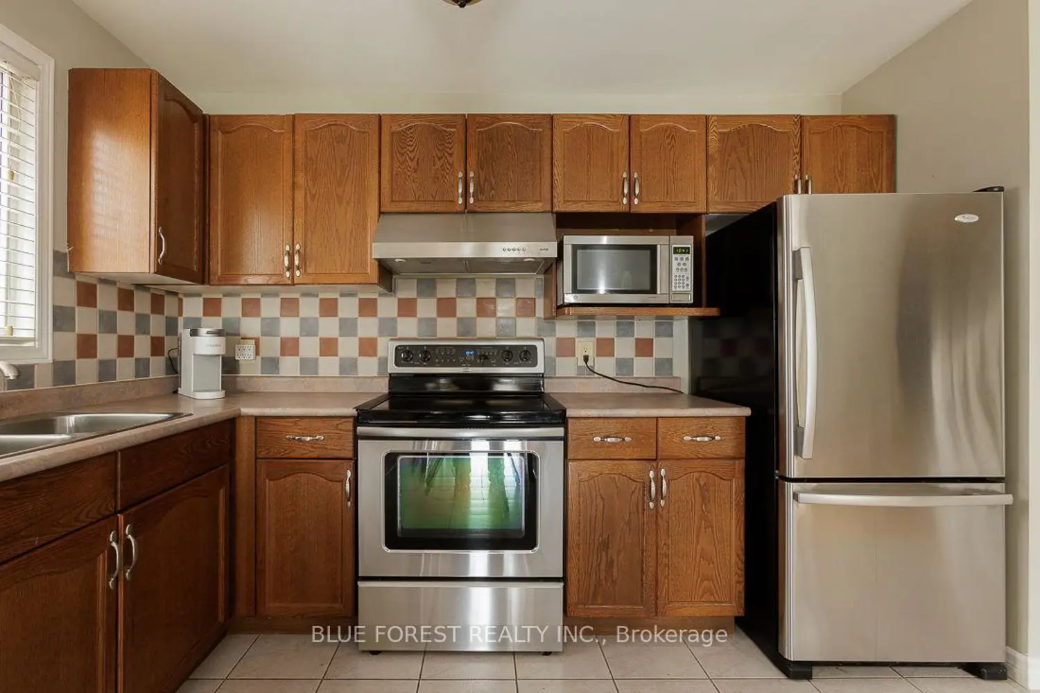 163 Emerald Road photo 3