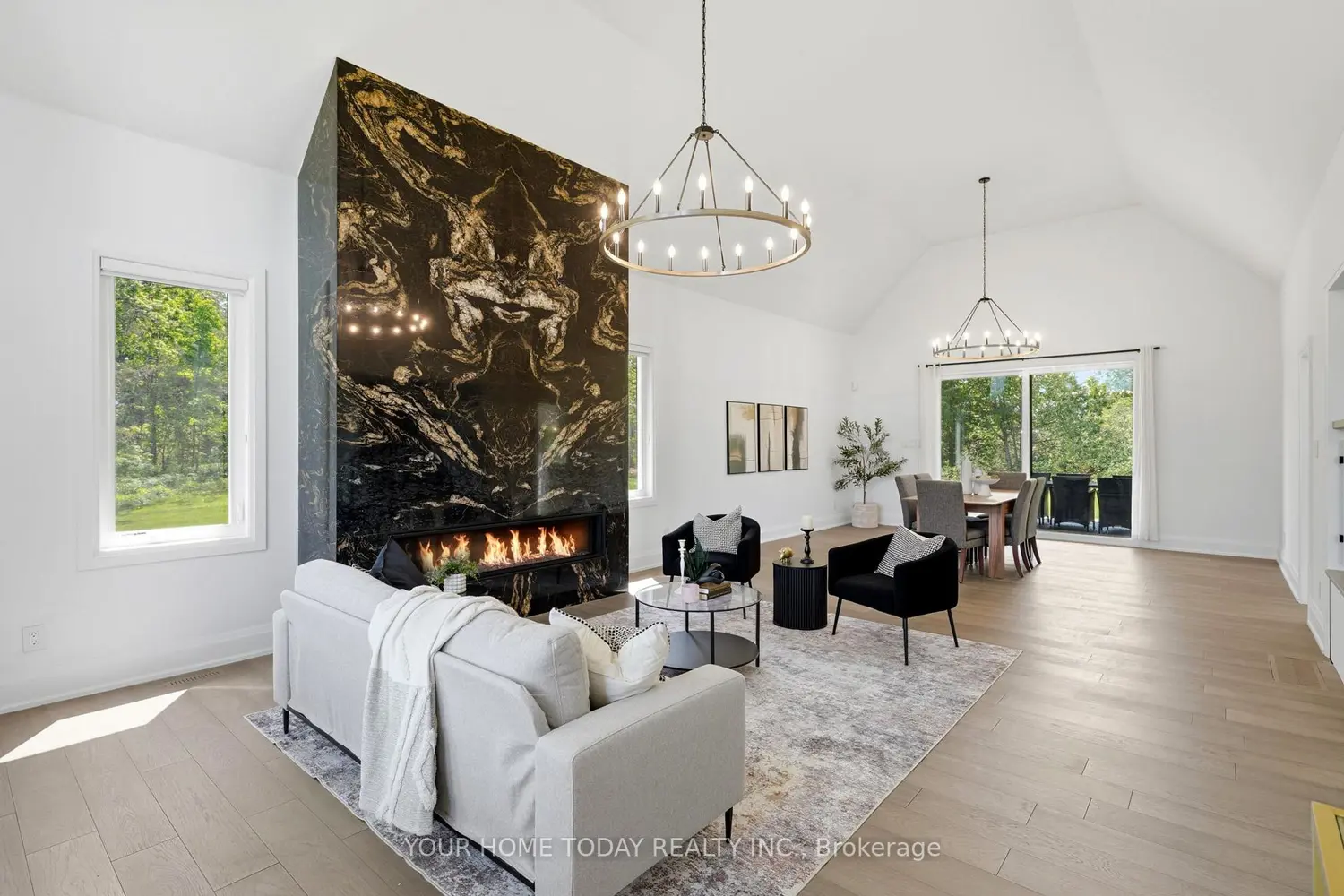 27 Chantelay Crescent photo 2