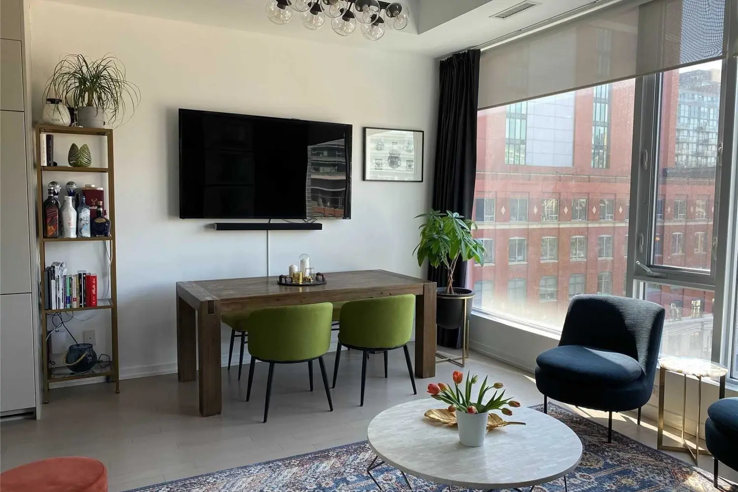 101 Peter Street 515 photo 4