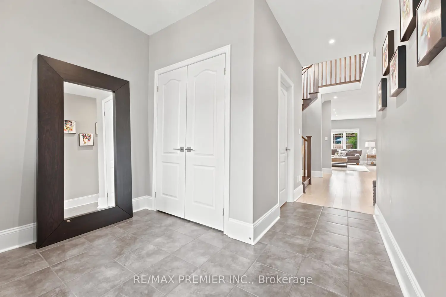 19 Burt Avenue photo 5