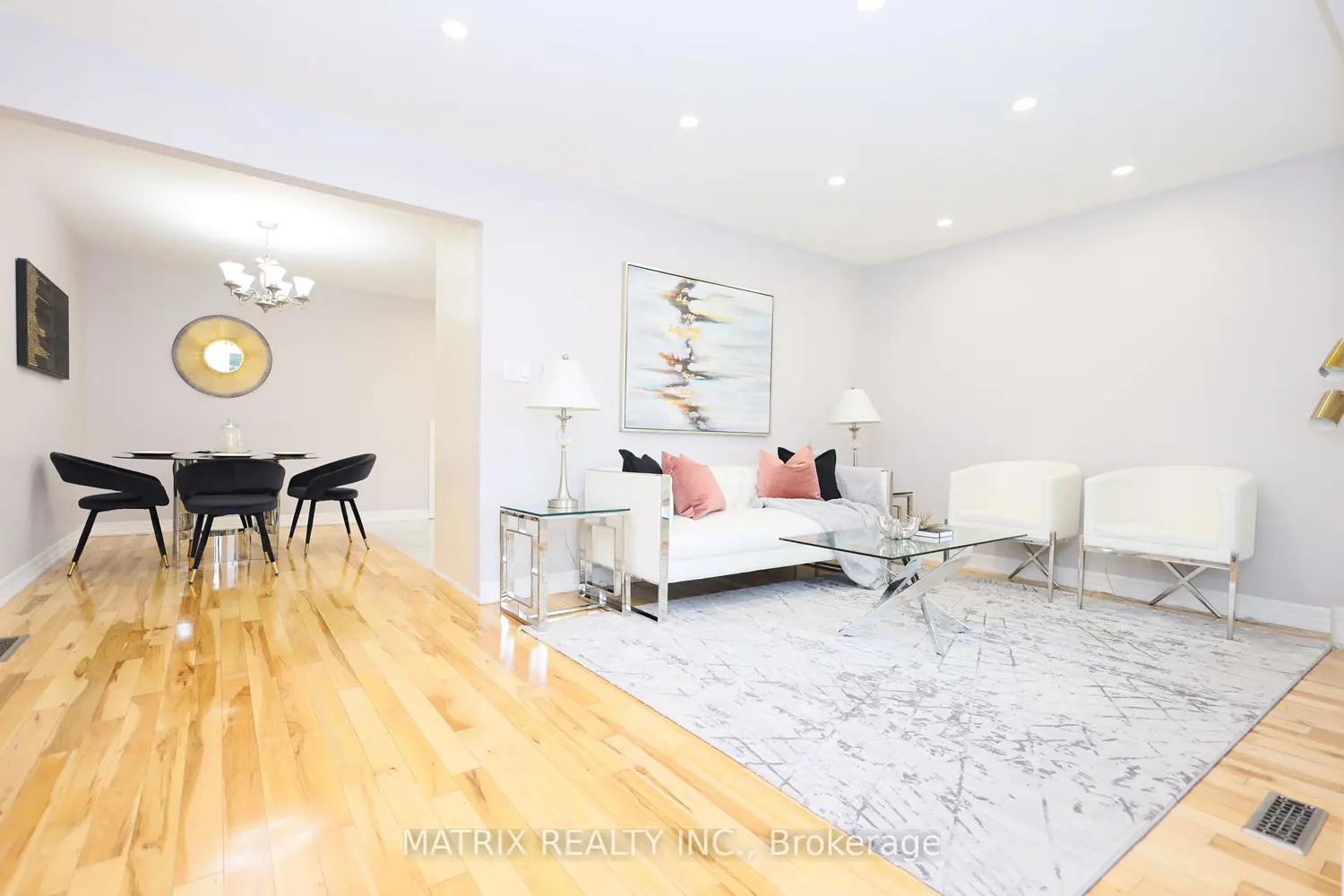 517 Grenfell Street photo 4