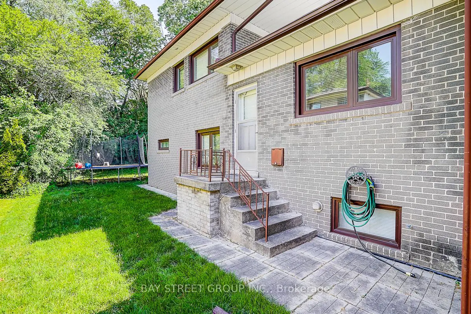 336 Betty Ann Drive photo 3