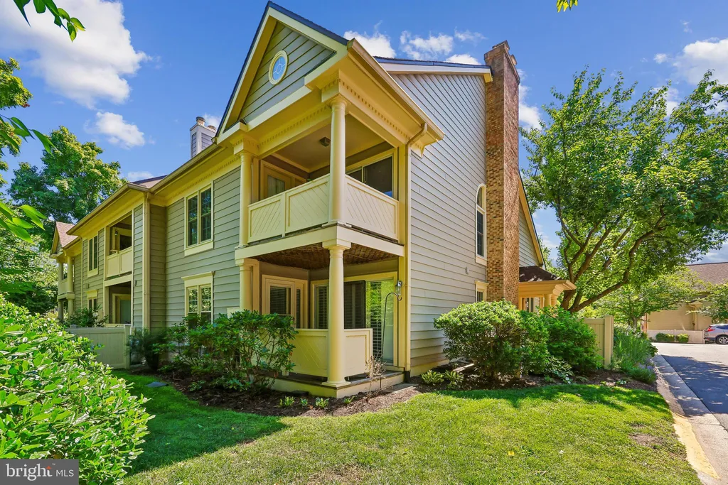 5823 Linden Square Court Unit 52, Rockville, MD 20852