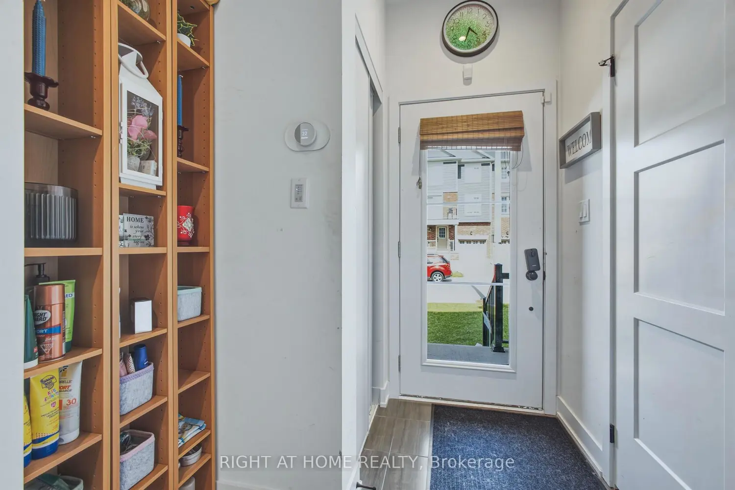 15 Hay Lane photo 3