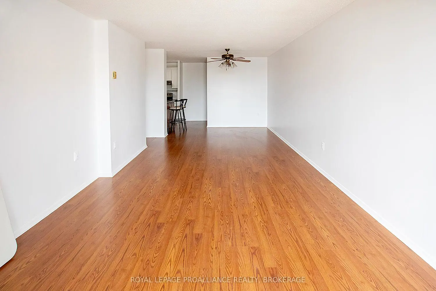 120 Barrett Court 305 photo 2