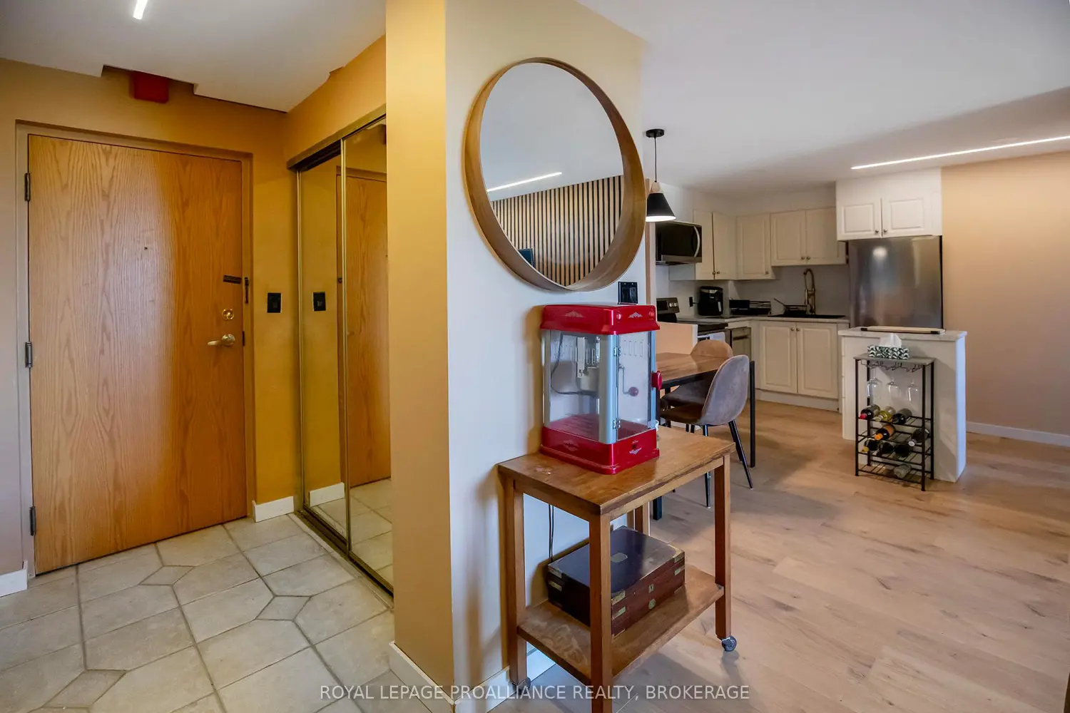 120 Barrett Court 411 photo 2
