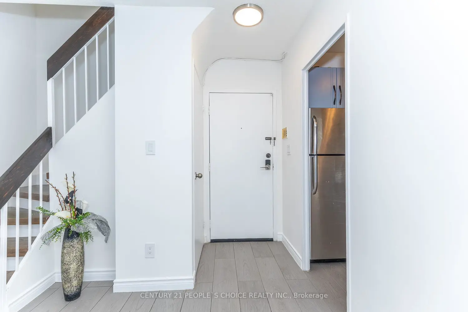 10 Eddystone Avenue 106 photo 3