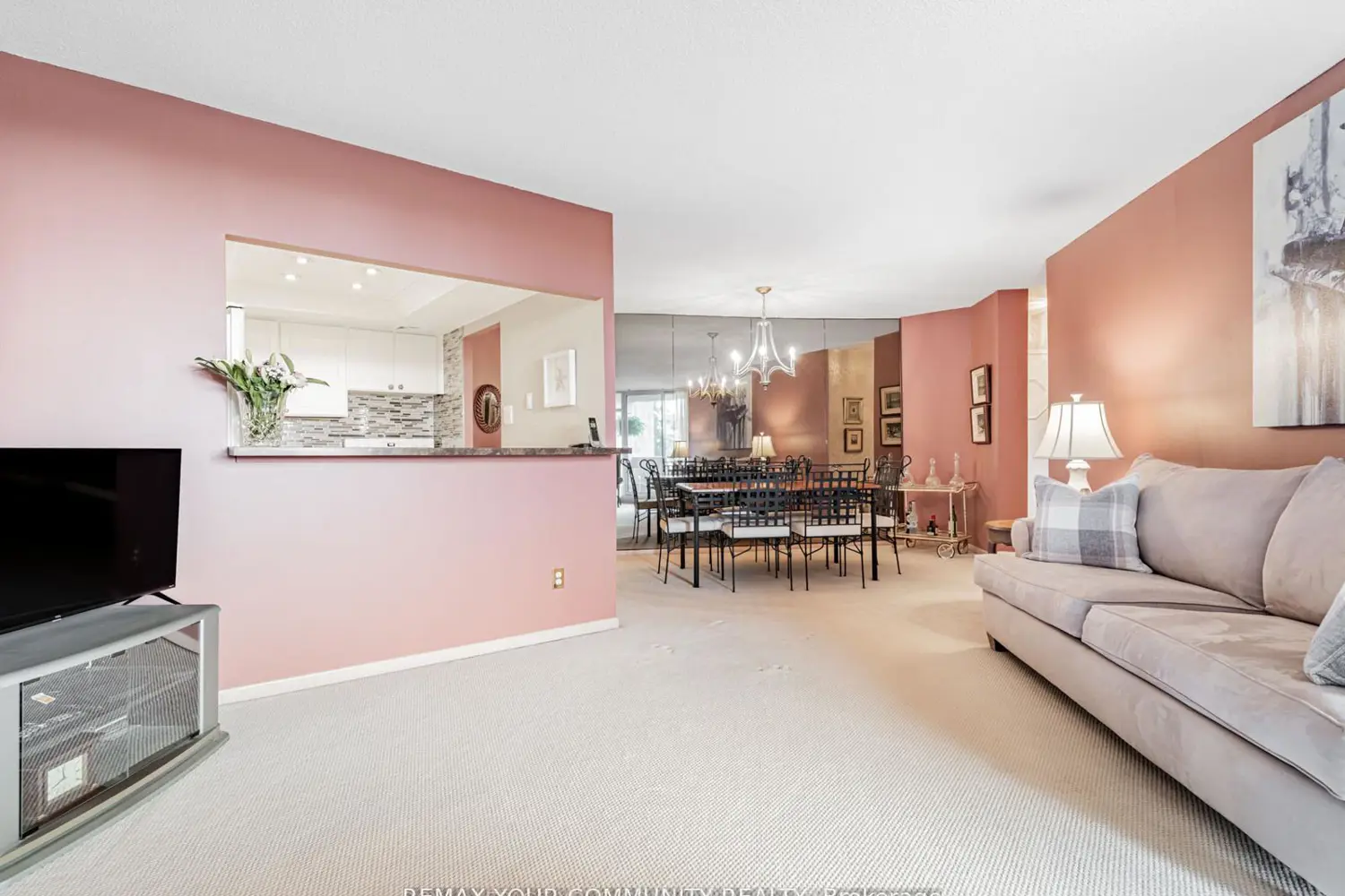 7811 Yonge Street 508 photo 5