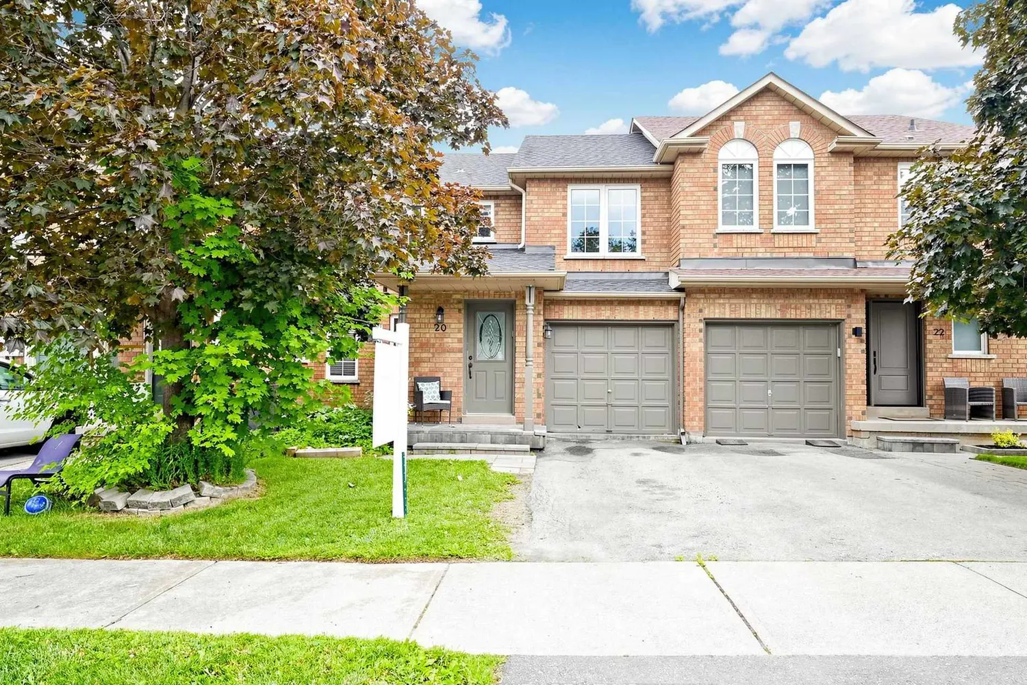 20 Dawson Crescent photo 3