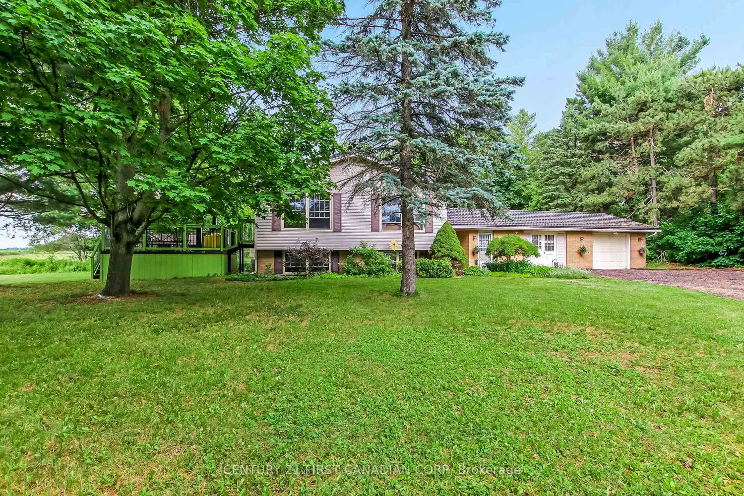 6892 Century Drive photo 2