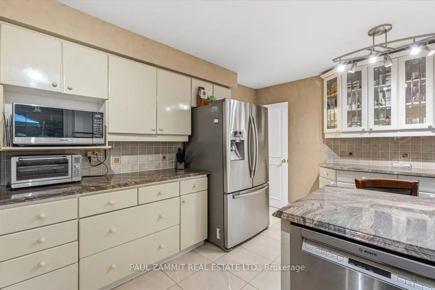 39 Woolsthorpe Crescent photo 5