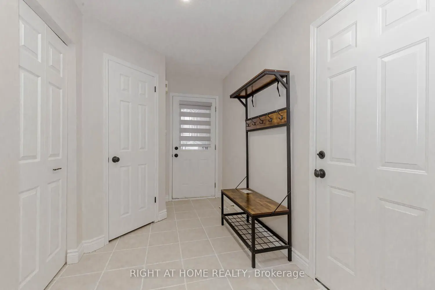 51 Hawkins Drive photo 3