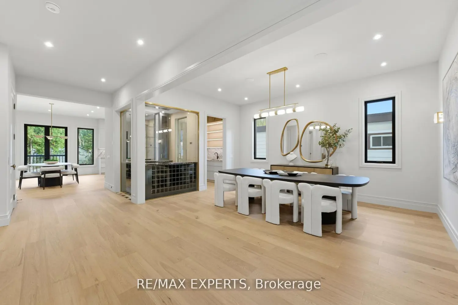 86 Willow Street photo 4