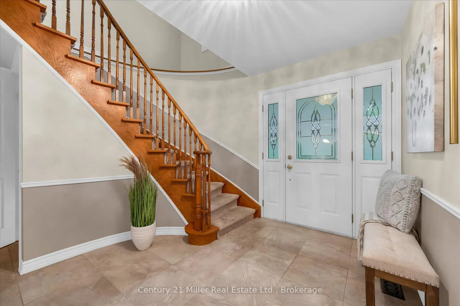 1482 Caulder Drive photo 3