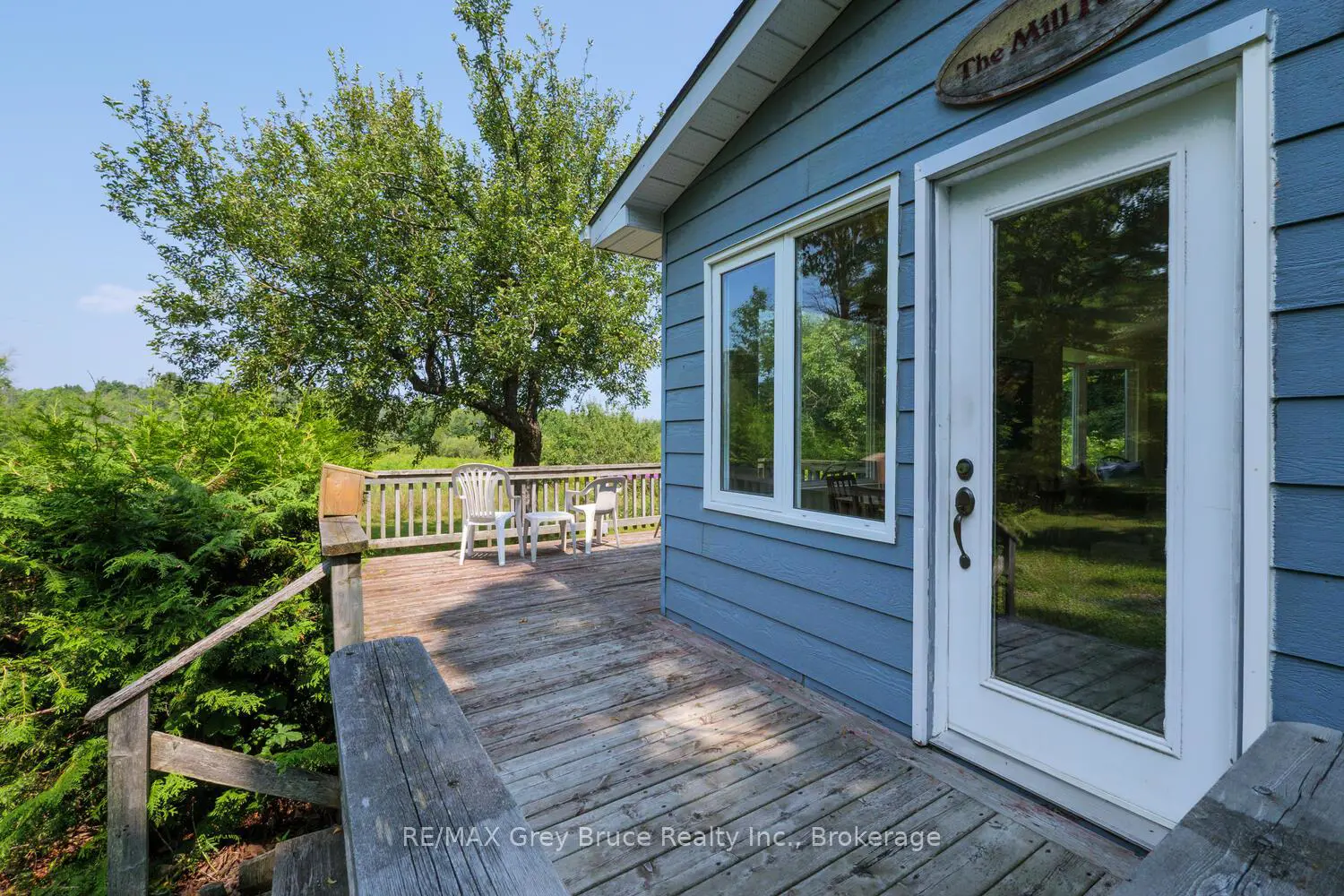 65 Lawrence Road photo 3