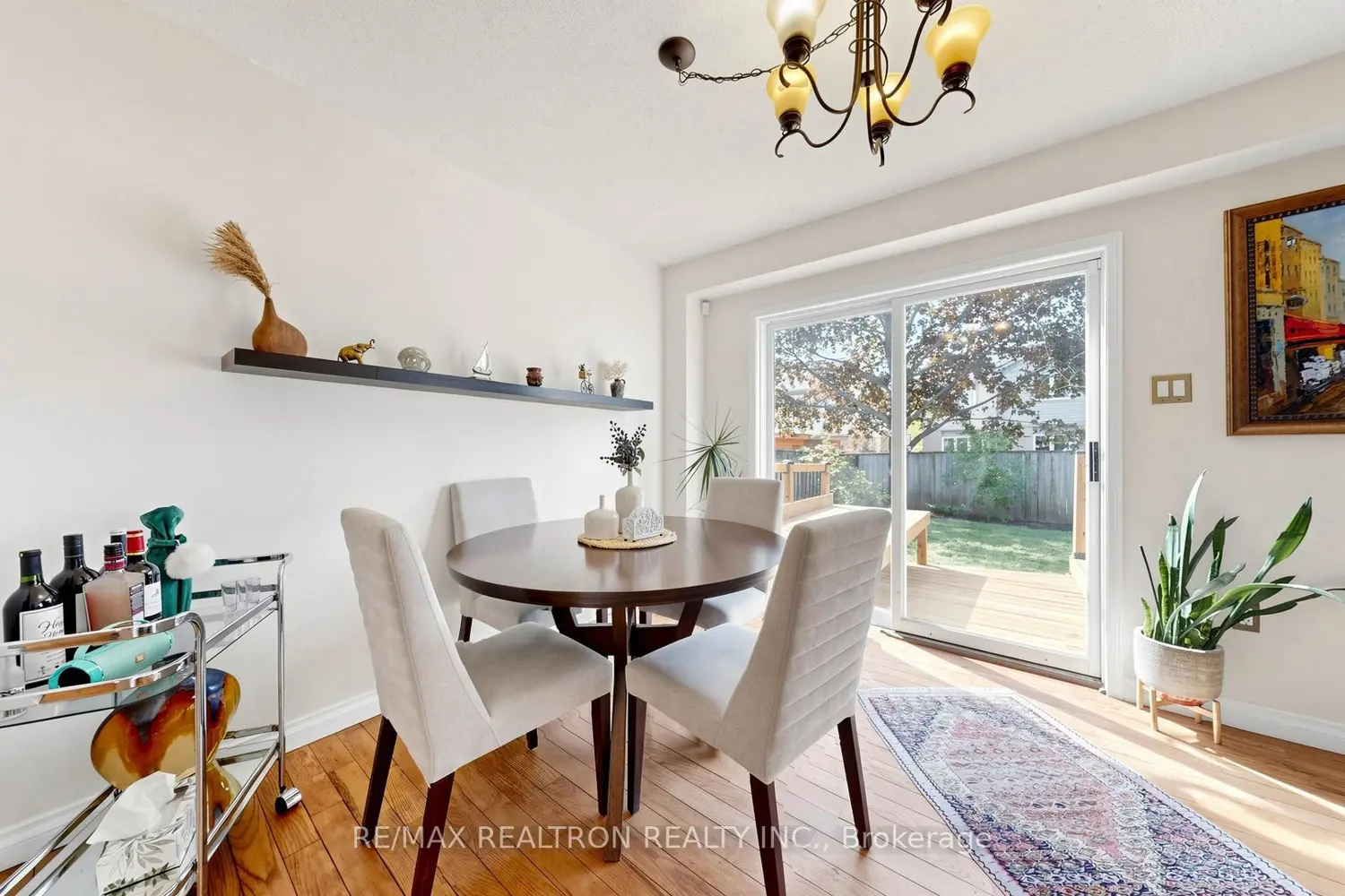2854 Gulfstream Way photo 2