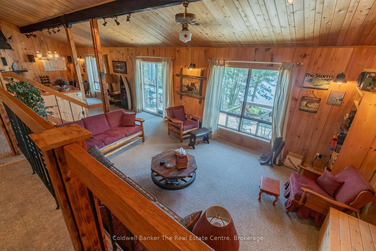 1077 Misty Lane photo 4