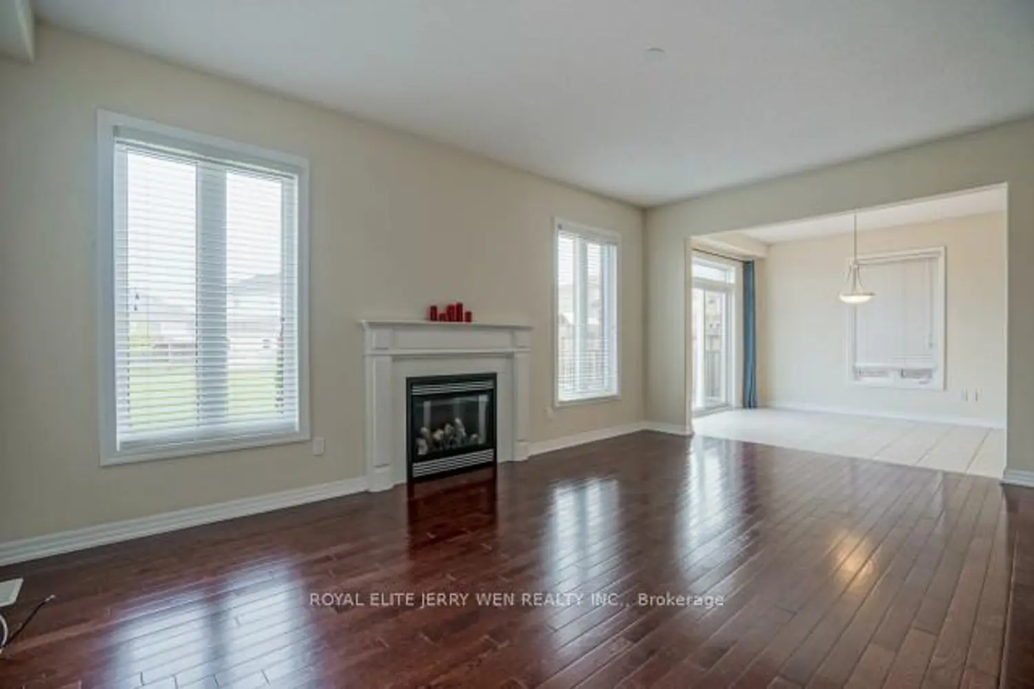 726 Coldstream Drive photo 2