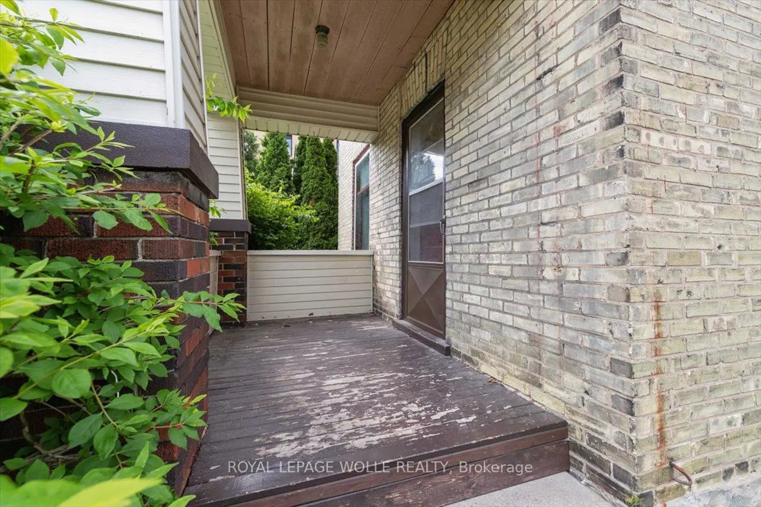 427 Duke Street photo 2