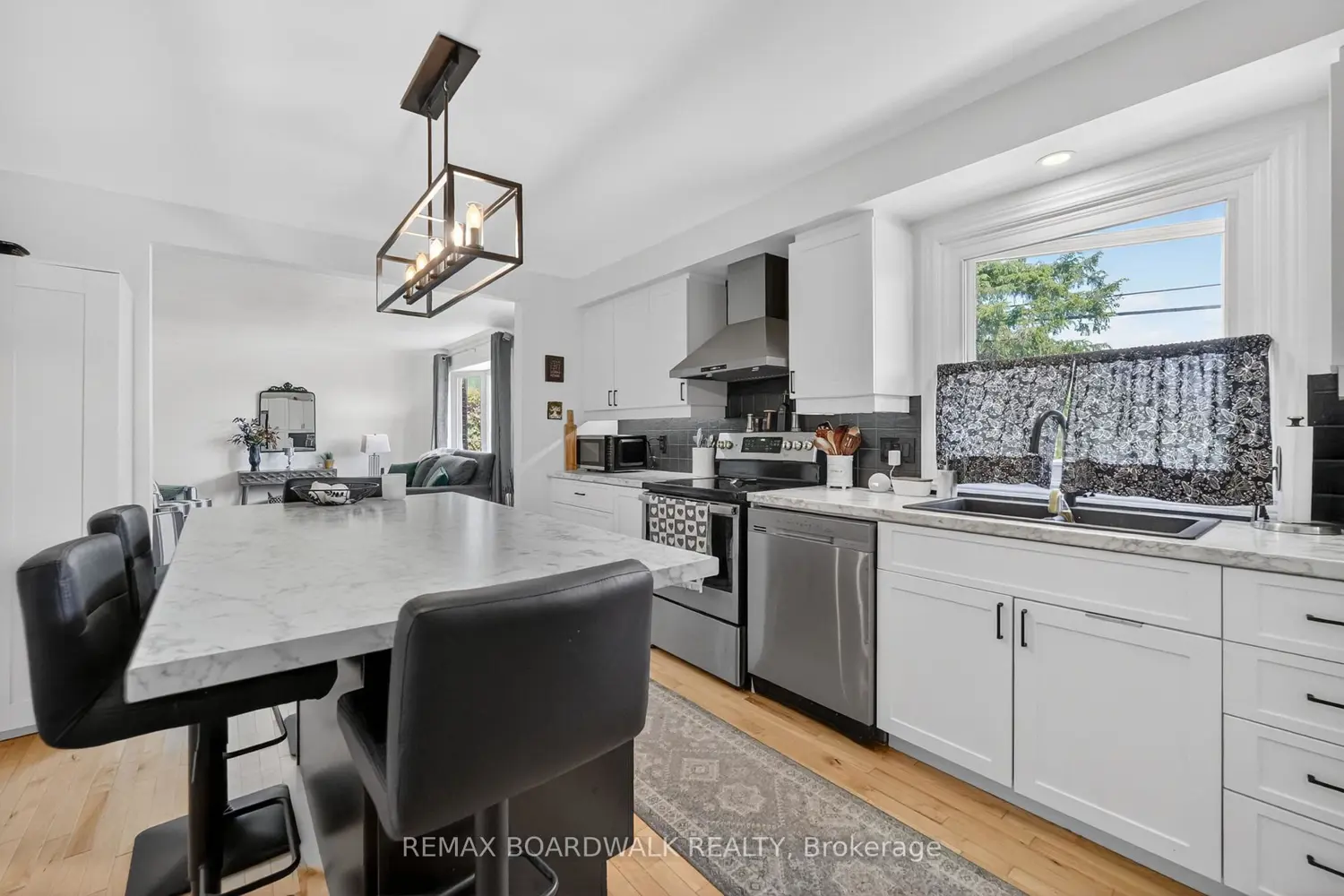 2548 Mer Bleue Road photo 3