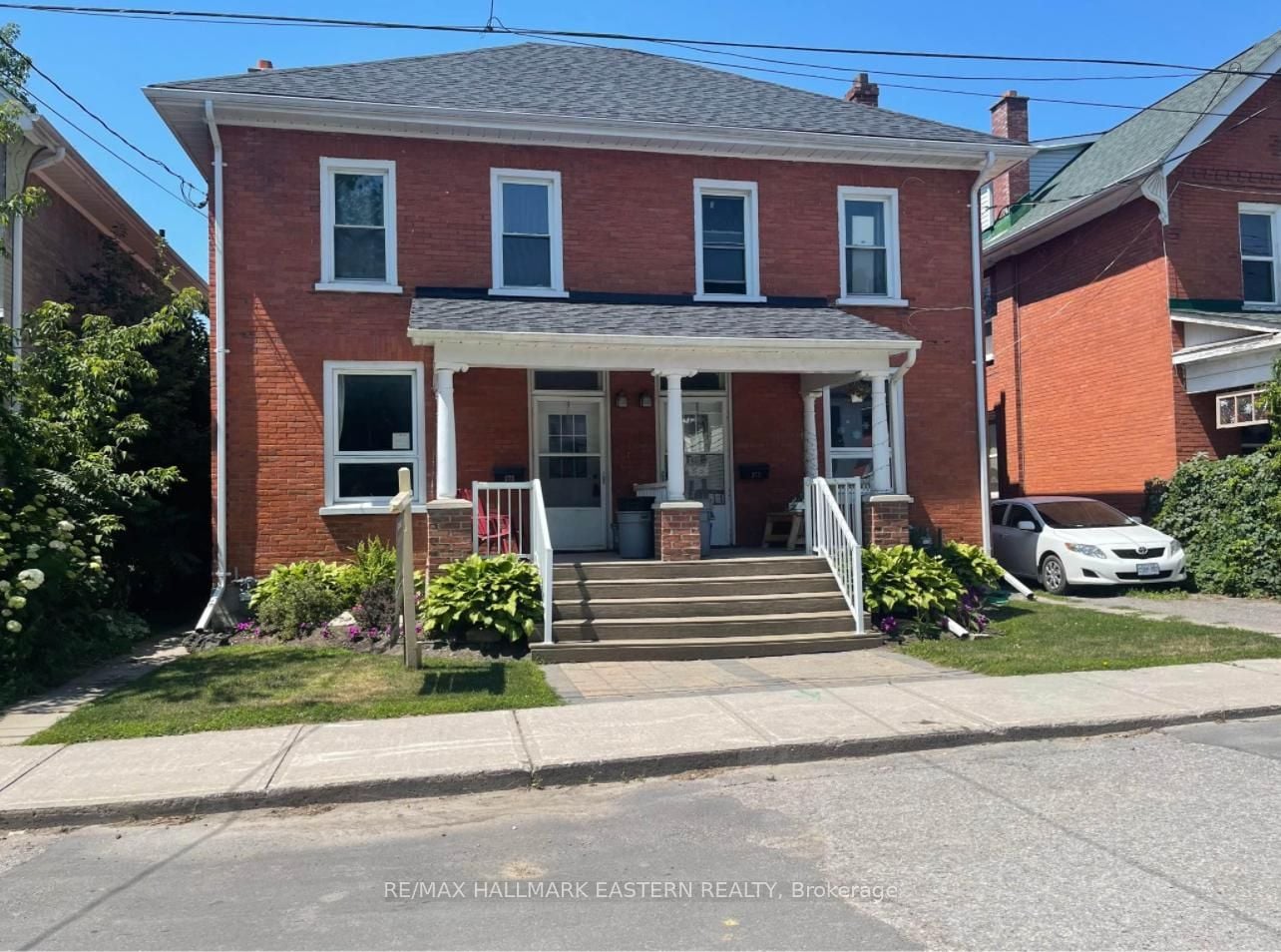 273 Thomas Street, Peterborough, ON, K9J 5E7