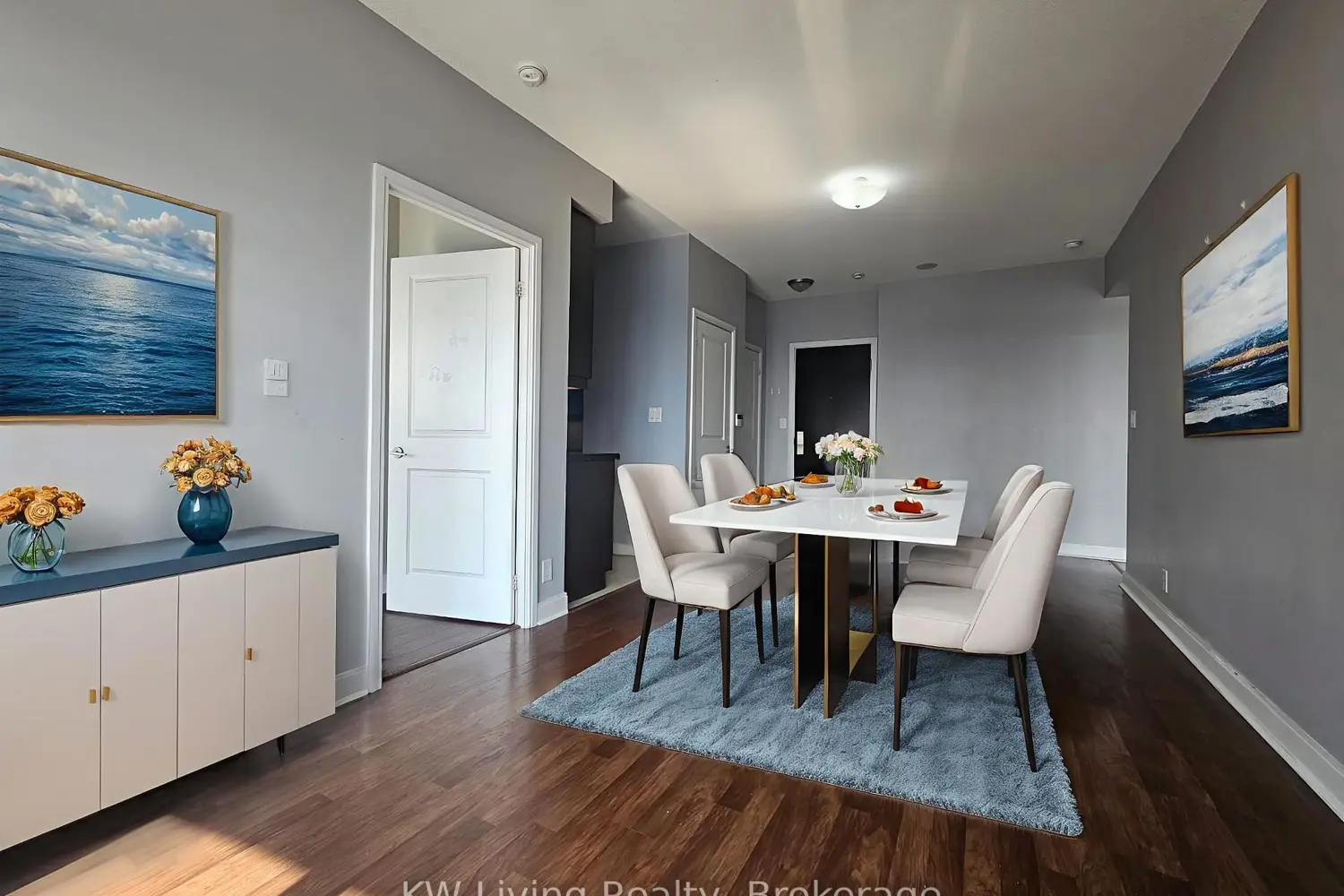60 Absolute Avenue 4804 photo 5