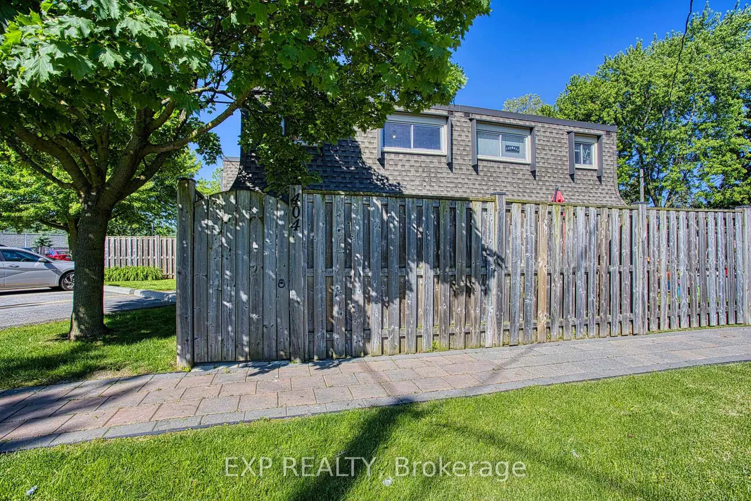 7 Viking Court 404