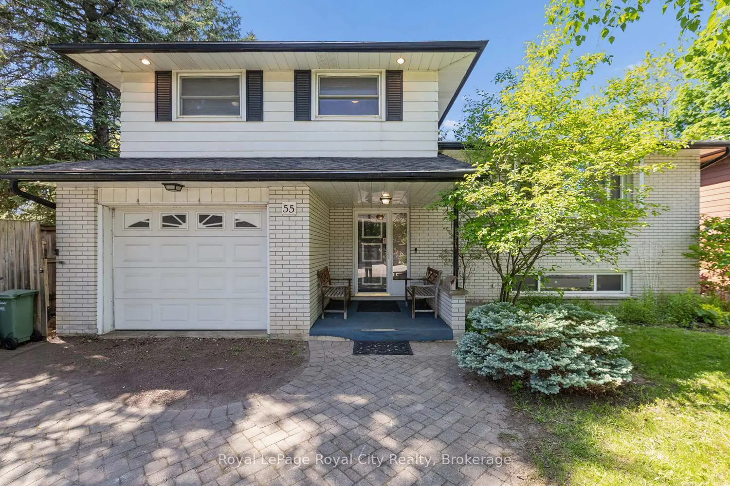 55 Lonsdale Drive photo 2