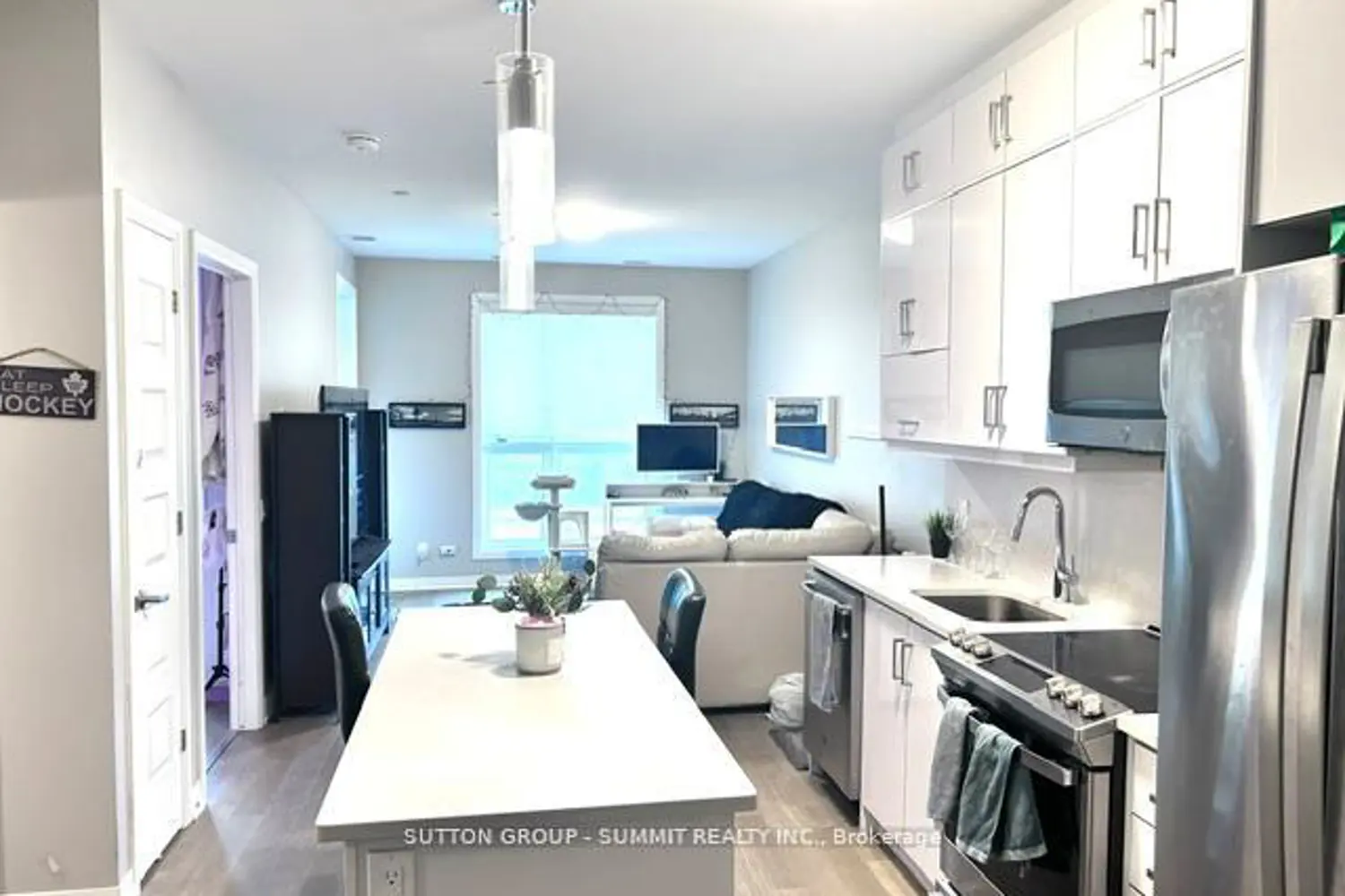 95 Dundas Street 110 photo 4