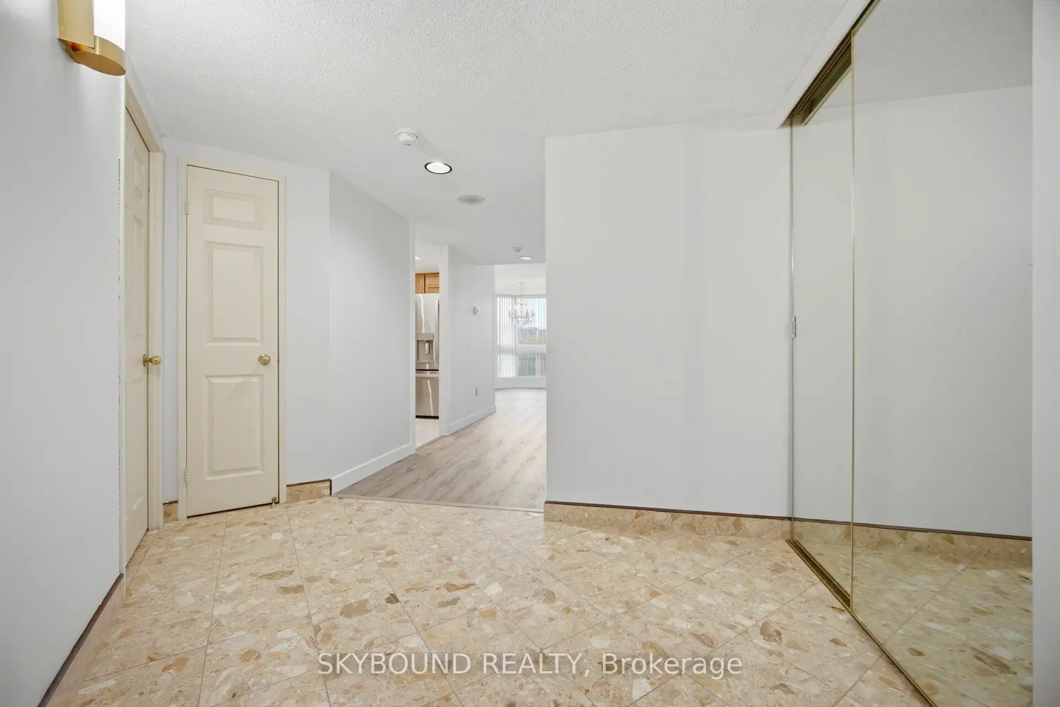 10 Kenneth Avenue 511