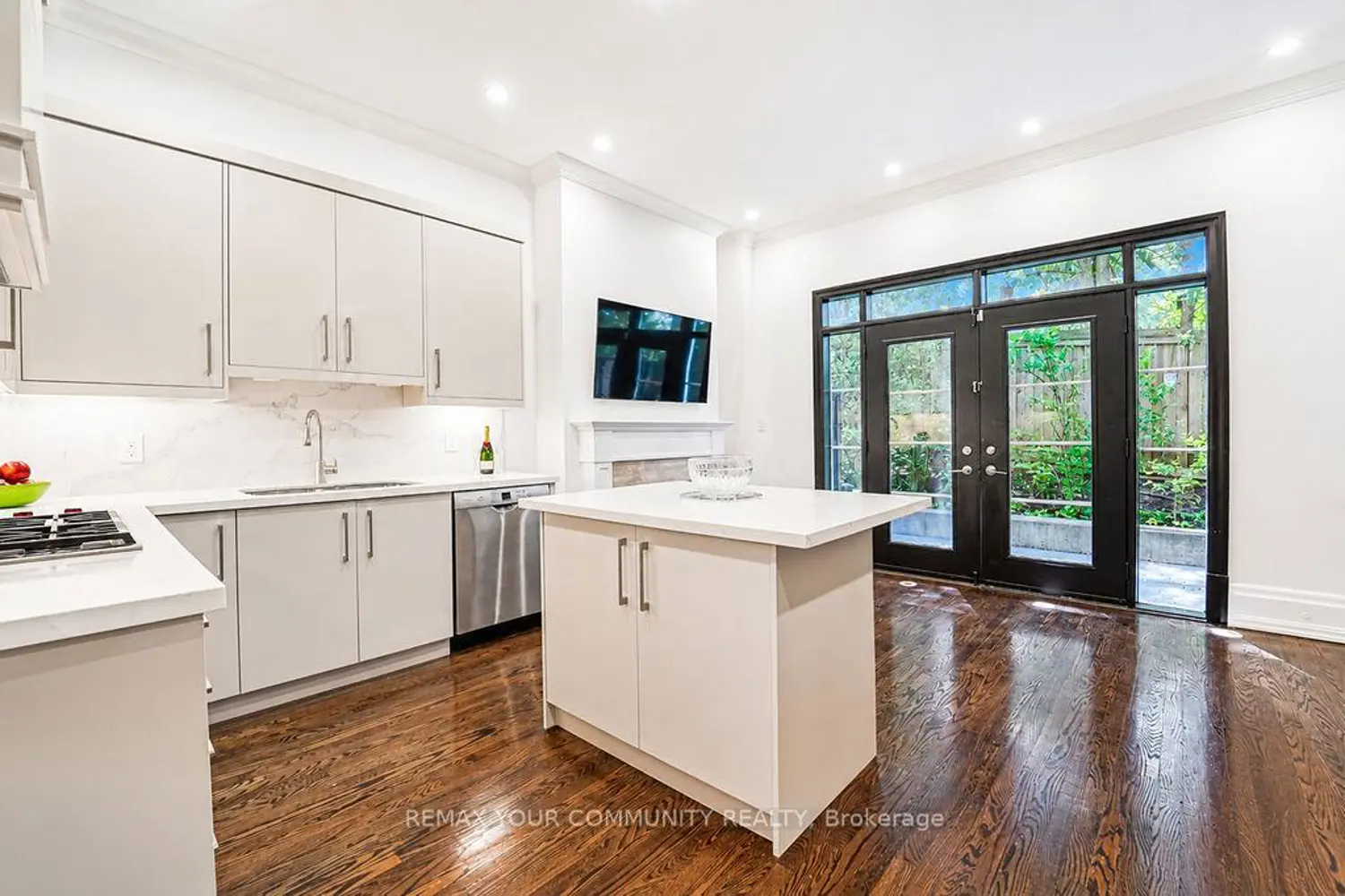 47 York Mills Road 212 photo 2