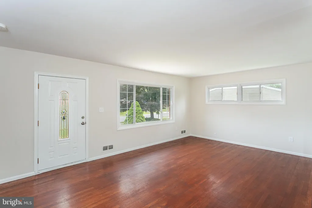 8703 Edgefield Road, Baltimore, MD 21234 photo 4