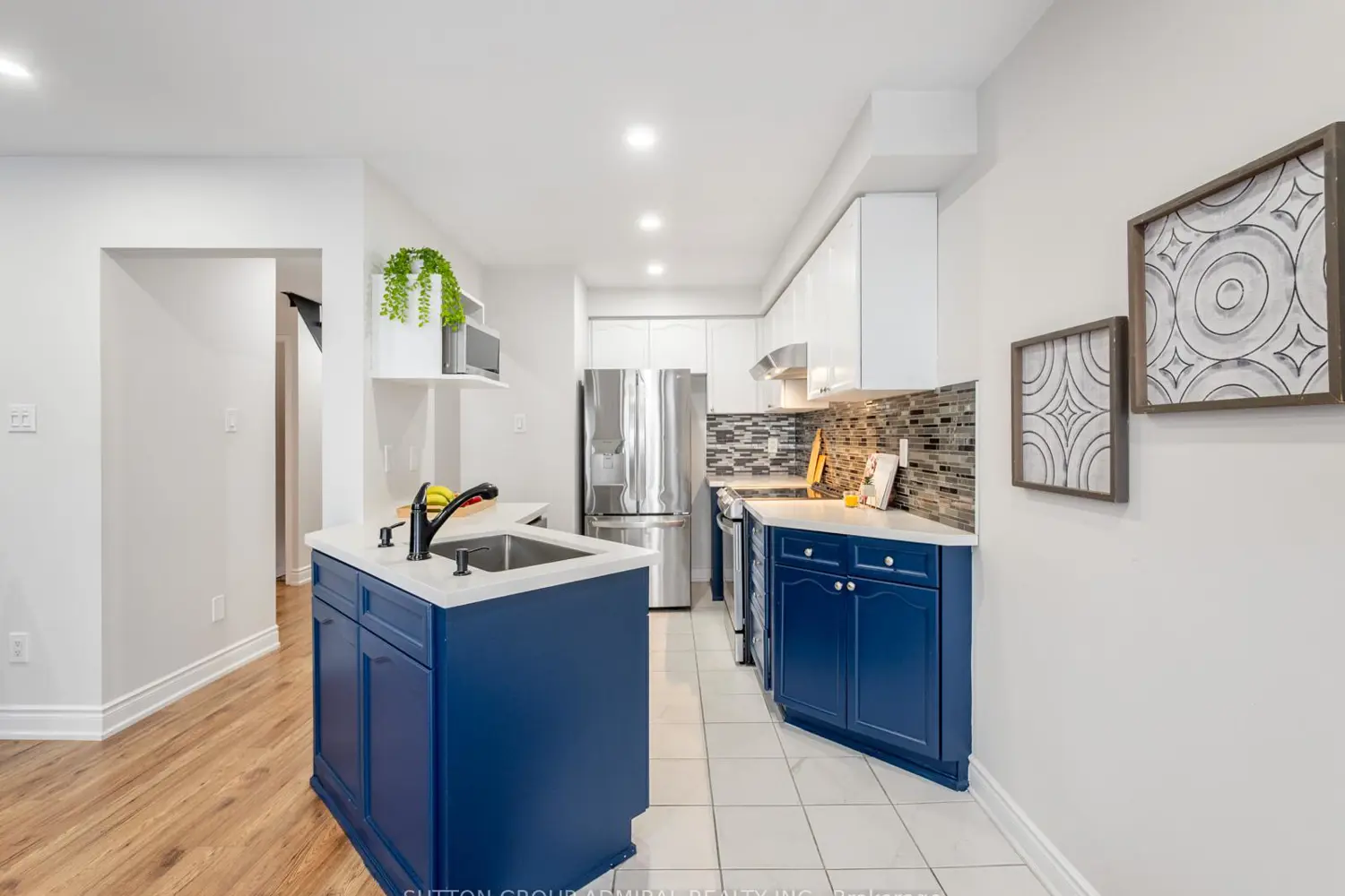 81 Parktree Drive photo 3