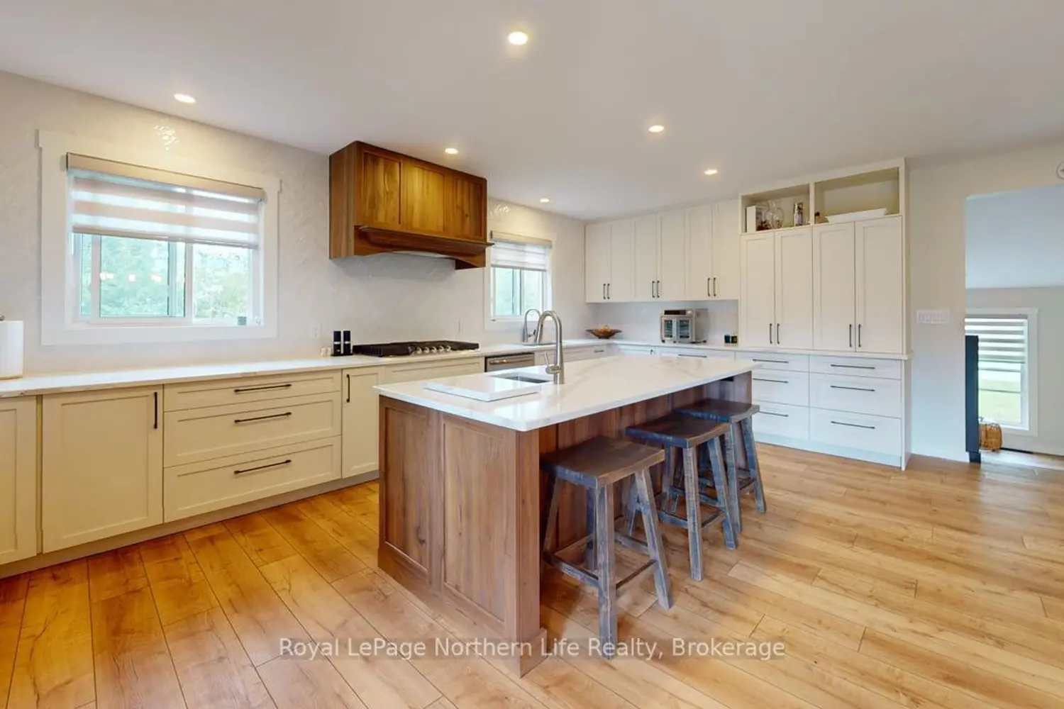 226 Springer Street photo 4