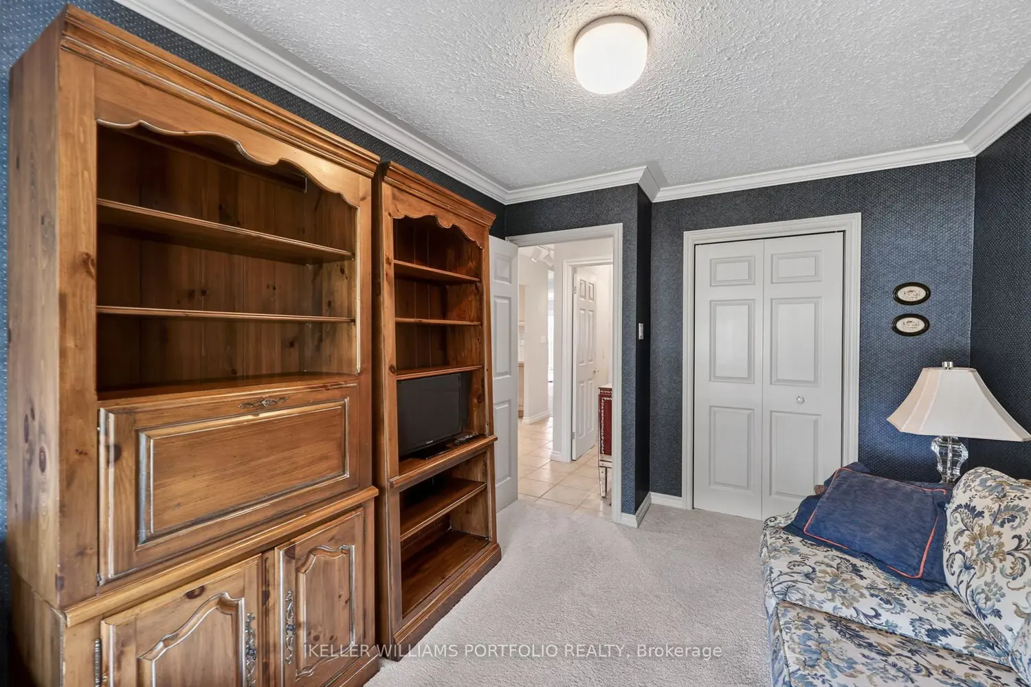 696 King Street 36 photo 5