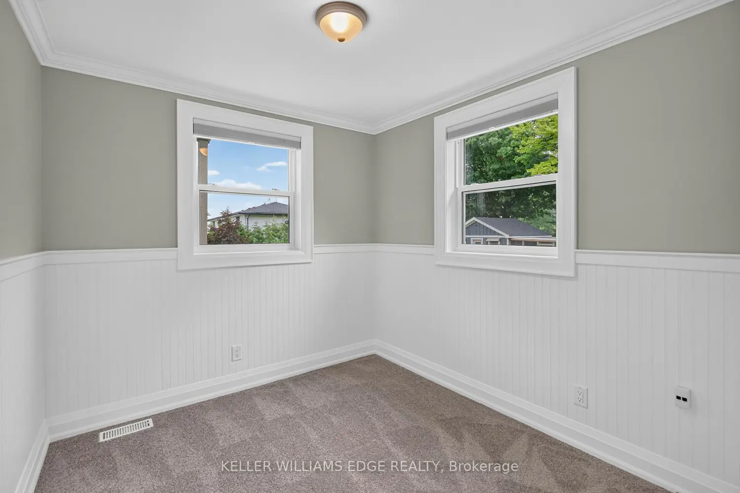 258 Lynden Road photo 5