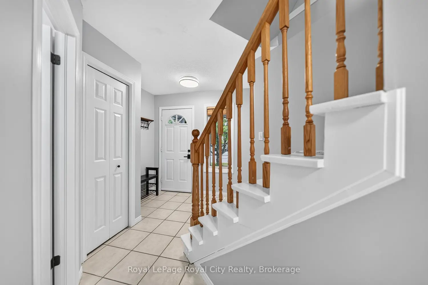 15 Camm Crescent photo 2