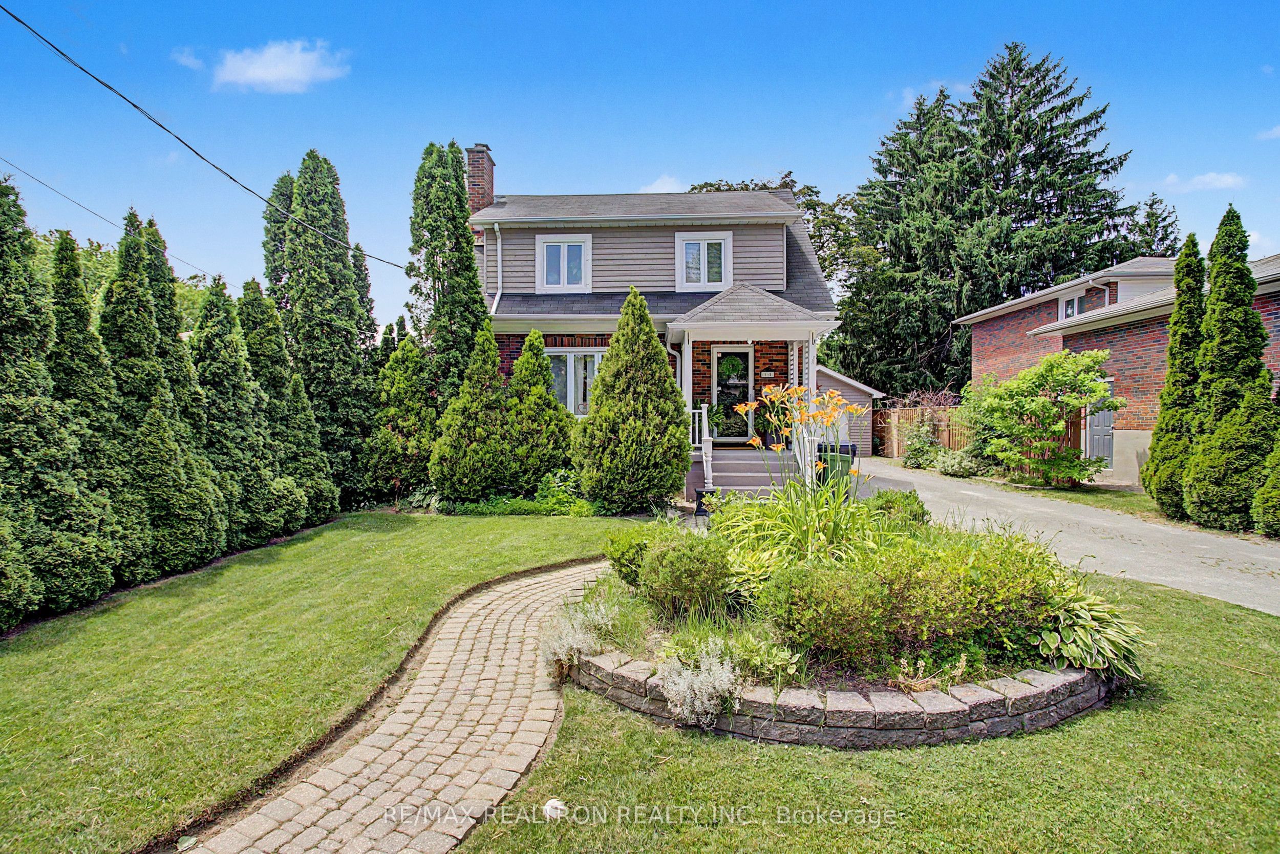 14 Squires Avenue, Toronto, ON, M4B 2R3 photo 3