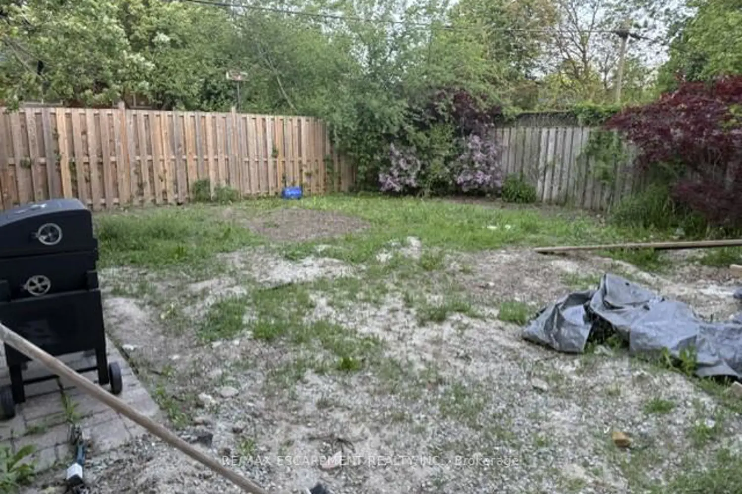 93 Howard Avenue photo 3